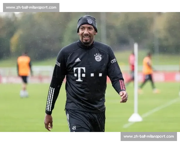 瓦伦西亚正式向莫斯克拉提交续约报价,力保后防核心留队 瓦伦西亚正式向莫斯克拉提交续约报价,力保后防核心留队