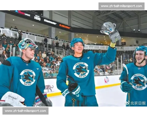北京少年王浩西创历史！圣荷西鲨鱼队次轮首位选中中国冰球新星